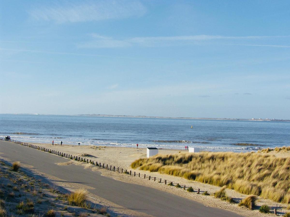 Slapen Bij De Zeeuwse Lala Bed and Breakfast IJzendijke Exteriör bild