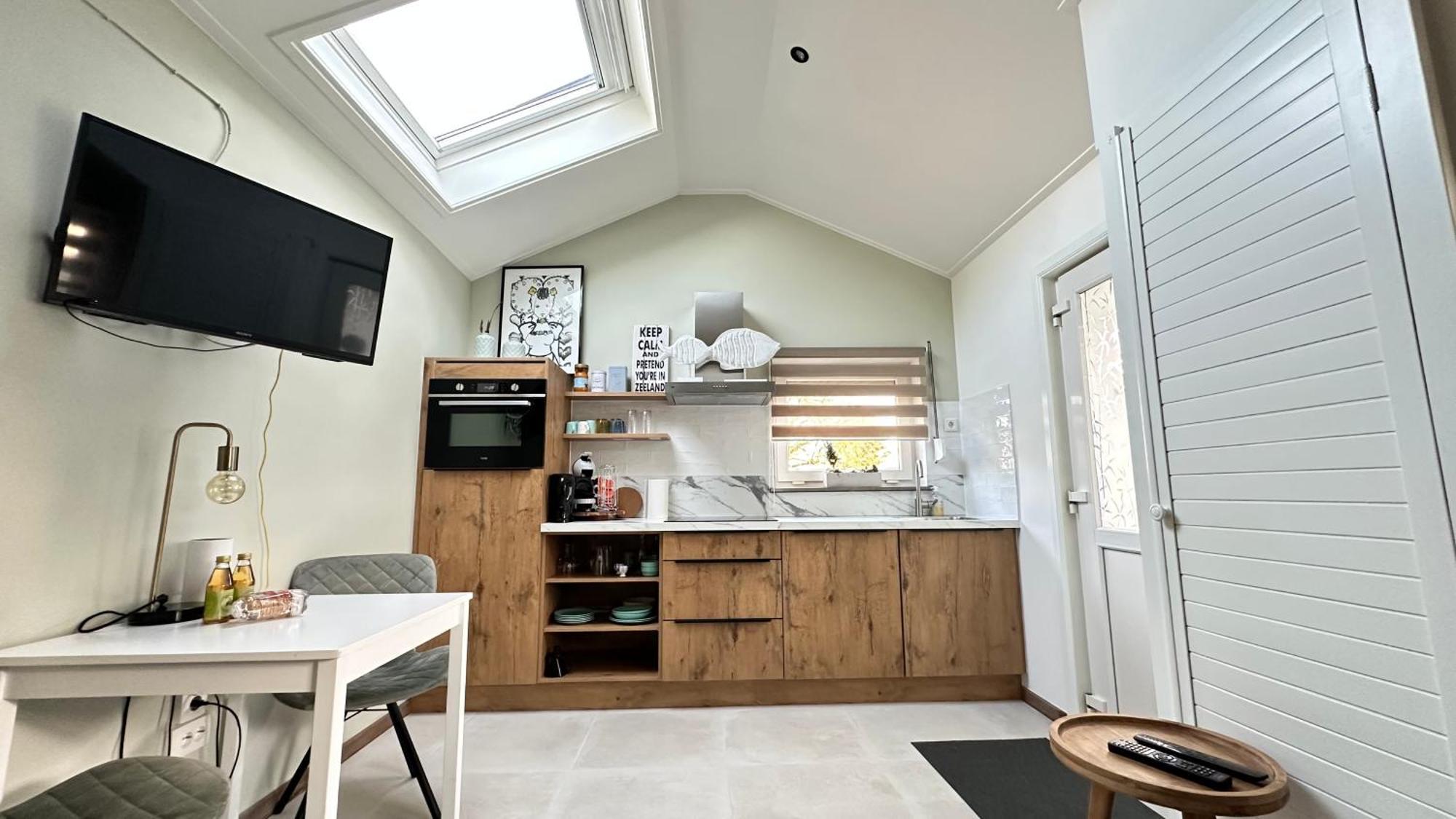 Slapen Bij De Zeeuwse Lala Bed and Breakfast IJzendijke Exteriör bild